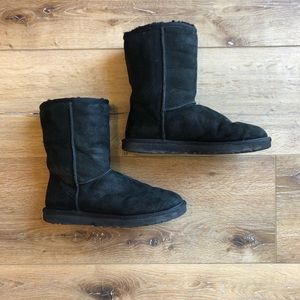 UGG Classic Short Leather Boot